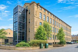 Photo 1- click for photo gallery